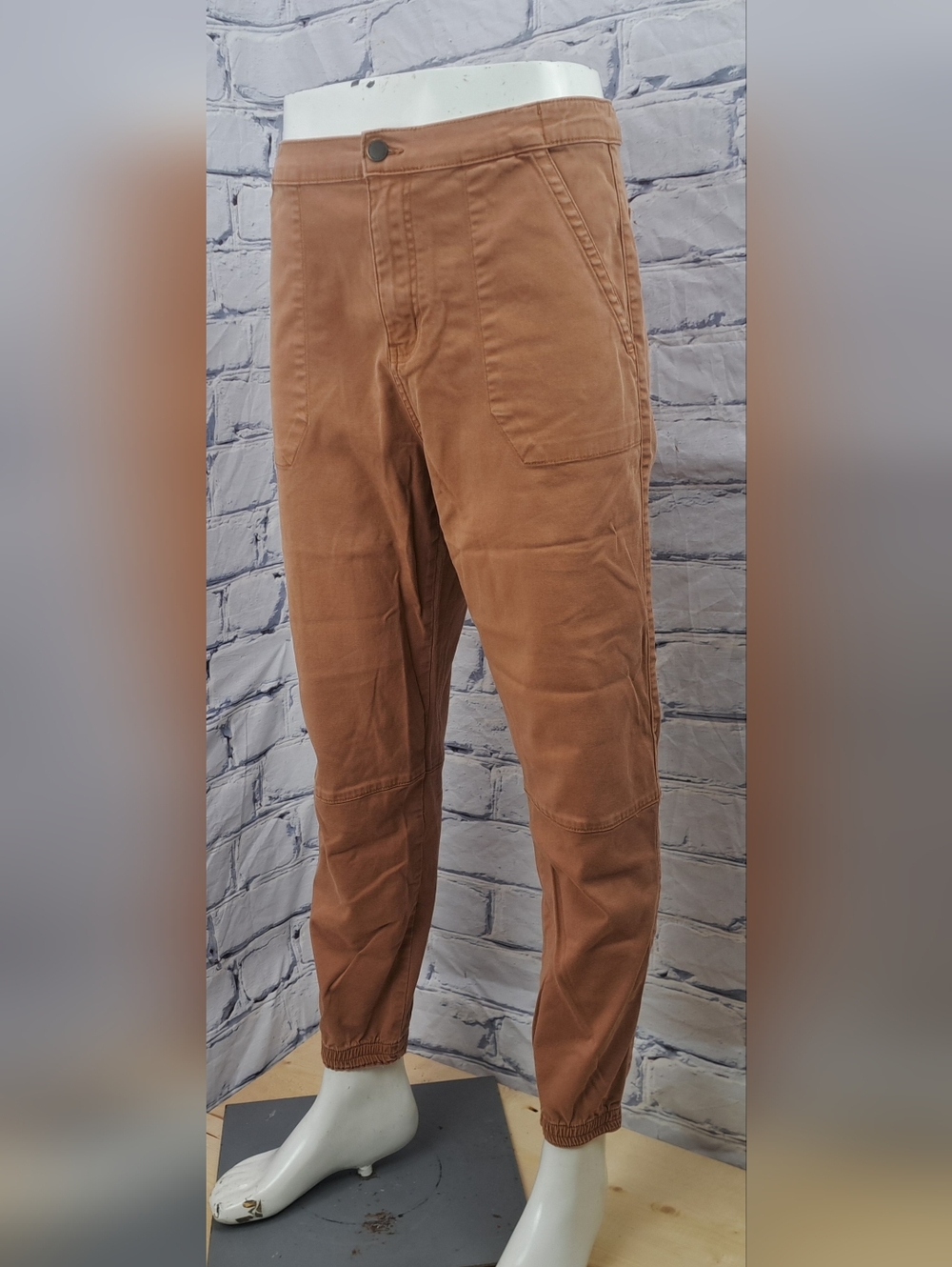 DU/ER Women's Live Free High Rise Jogger Sand Tencel Cotton Duer $140 32x28 - Picture 3 of 16